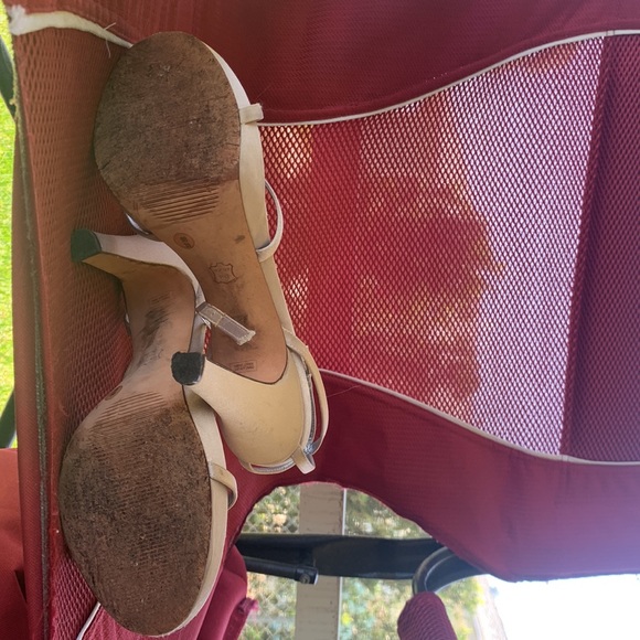 BCBG MAXAZRIA leather upper high heel neutral satin sandal-dress up any outfit! - Picture 4 of 6